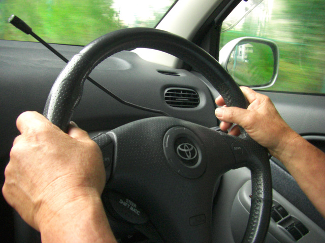 ドライバービジョントレーニング。運転寿命がのびる！動体視力と視野拡大トレーニング